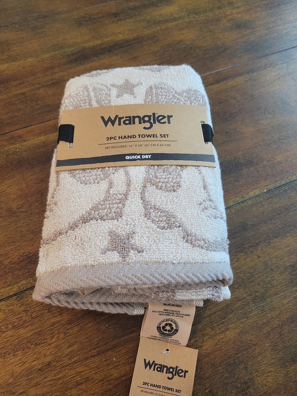 Wrangler NWT Beige Hand Towel Set with Decorative Cowboy Boots Pattern
